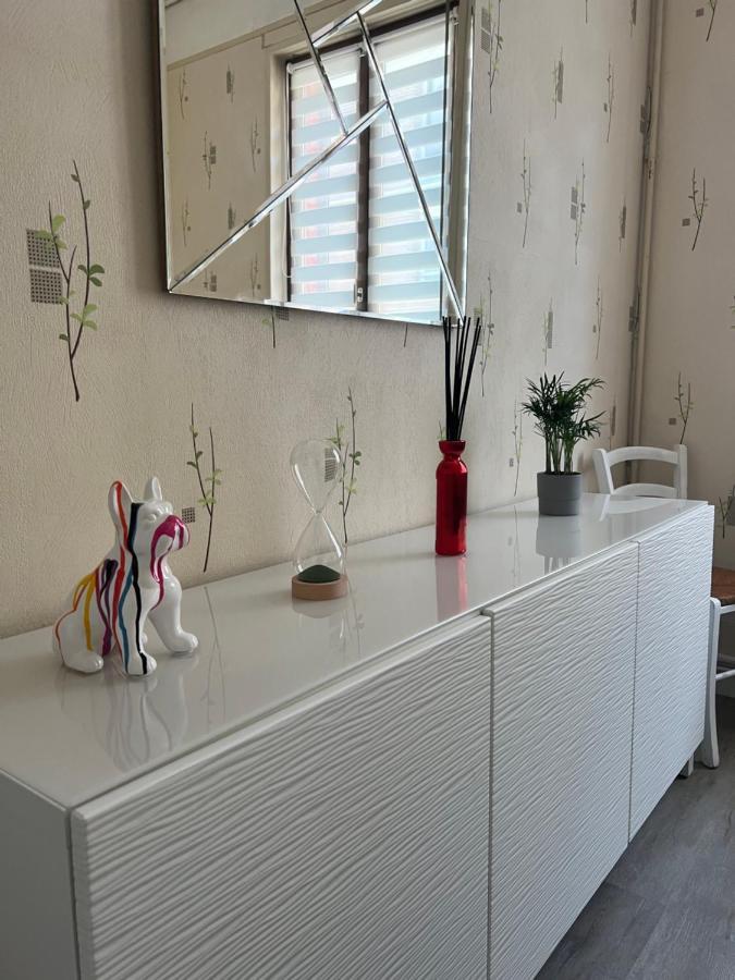 Amienoise 5 Chambres Proche Centre Ville Amiens Luaran gambar