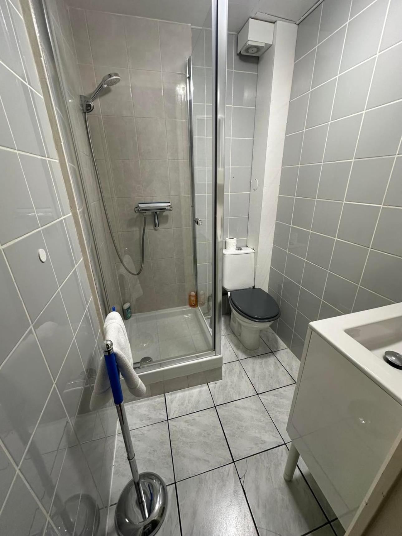 Amienoise 5 Chambres Proche Centre Ville Amiens Luaran gambar